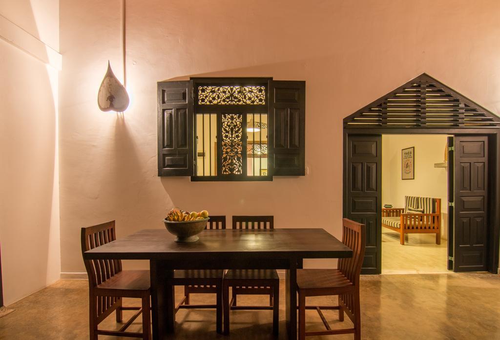 Blue Parrot Beach Villa أمبالانغودا المظهر الخارجي الصورة