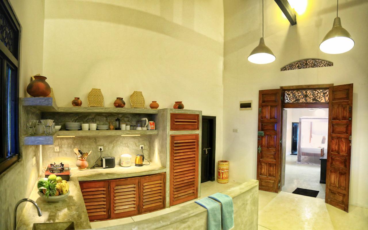 Blue Parrot Beach Villa أمبالانغودا المظهر الخارجي الصورة