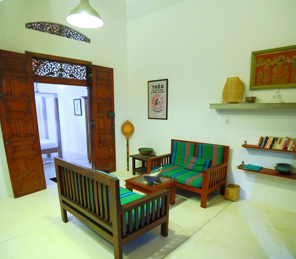 Blue Parrot Beach Villa أمبالانغودا المظهر الخارجي الصورة