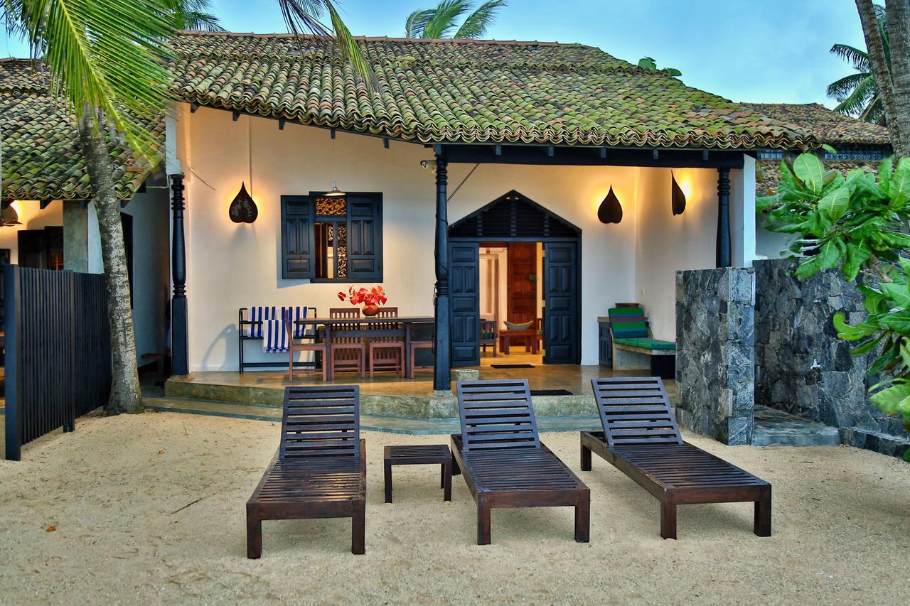 Blue Parrot Beach Villa أمبالانغودا المظهر الخارجي الصورة